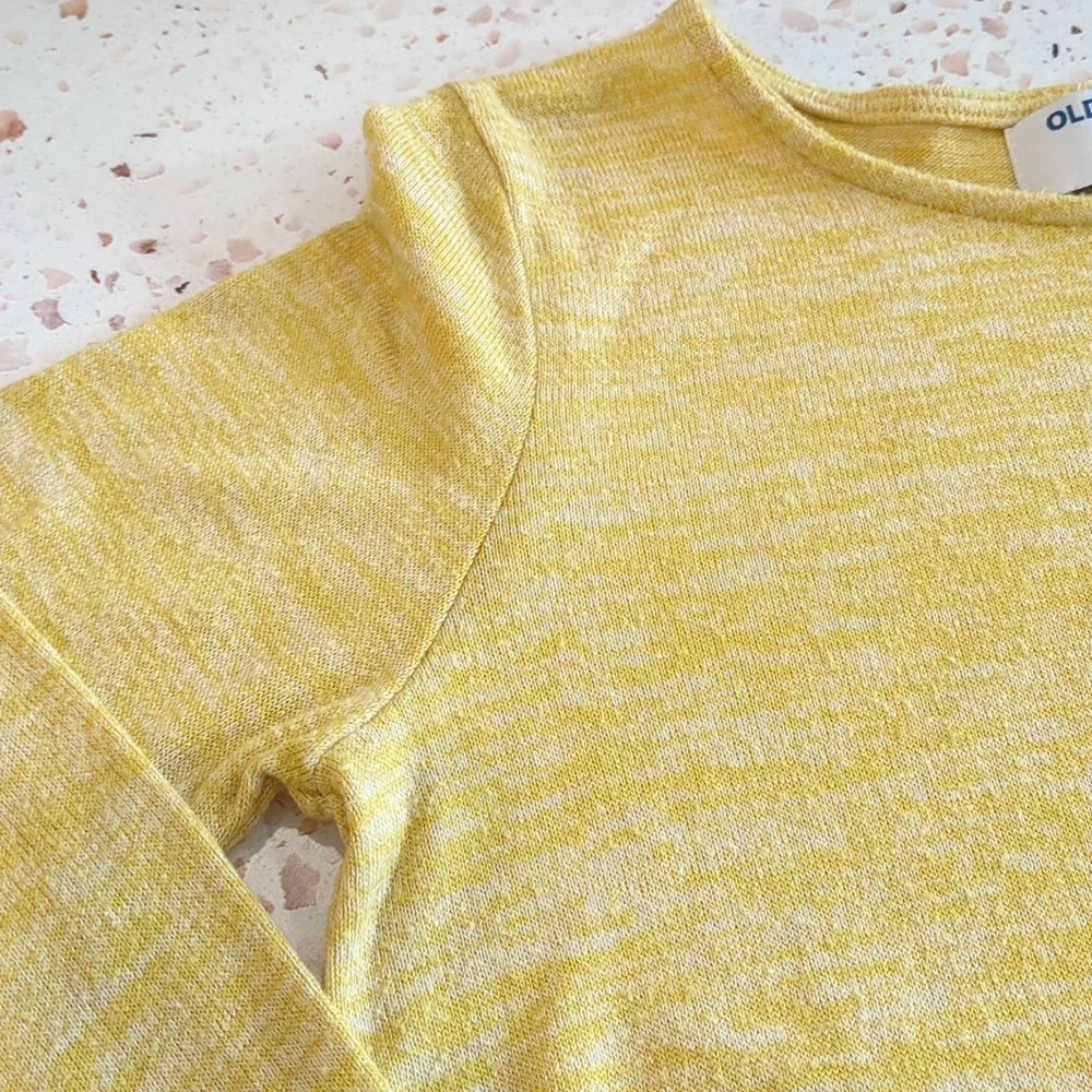 Old Navy | Golden Yellow Pullover Lightweight Sweater Long Sleeves | L